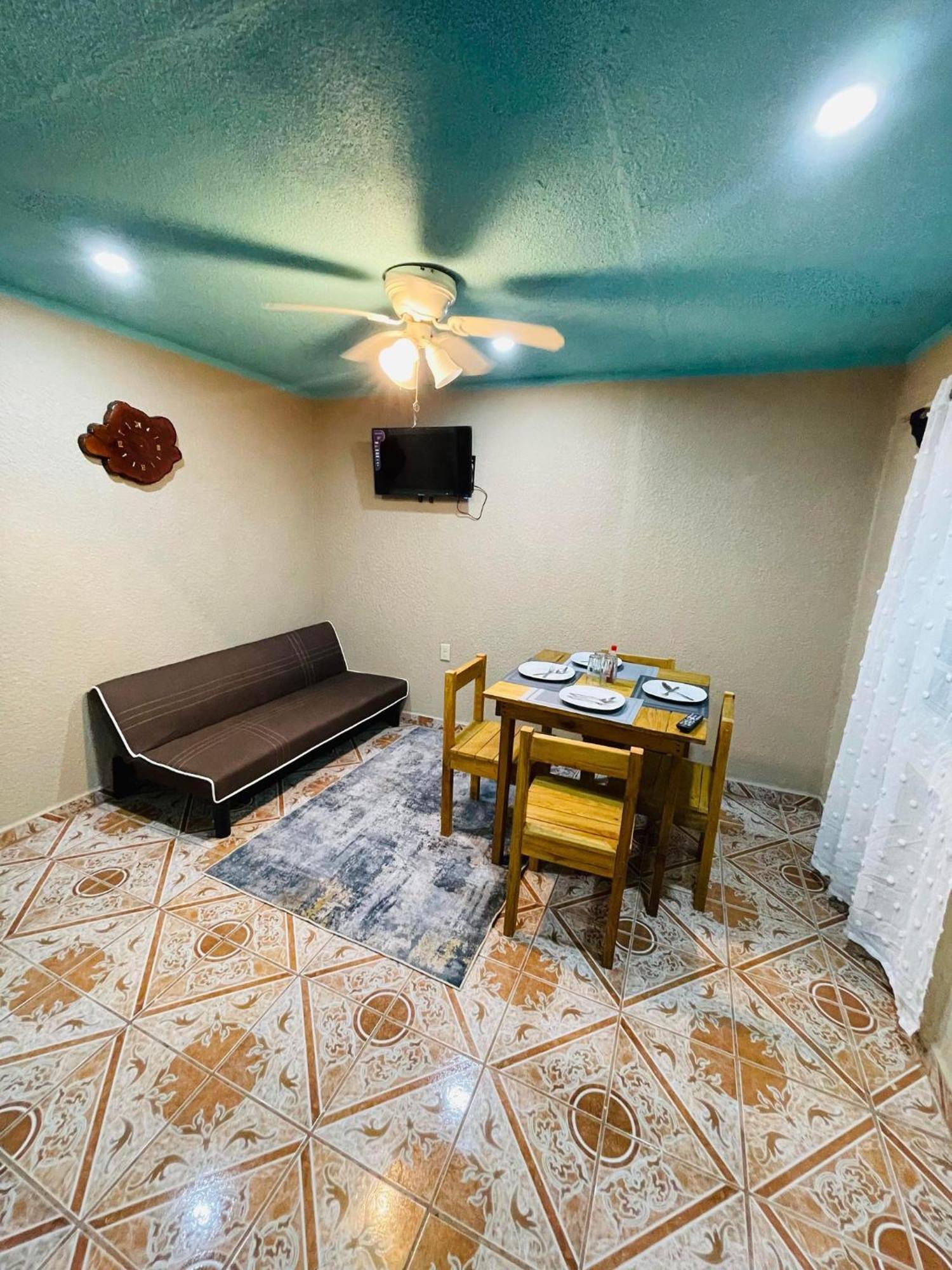 Six Huts Forest View Apartment מראה חיצוני תמונה